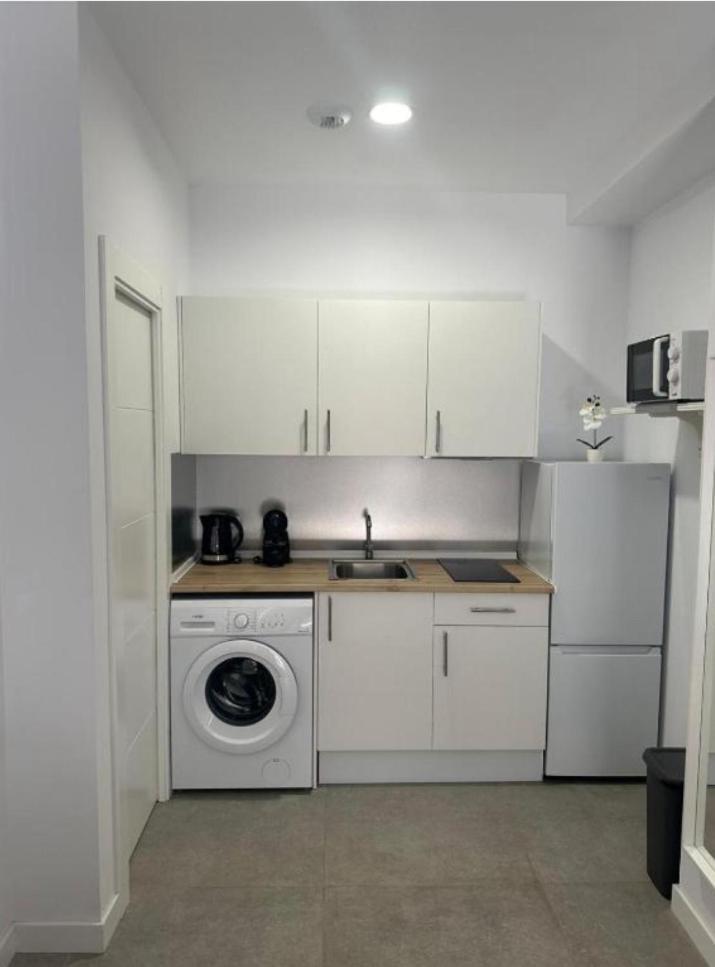 Estupendo Piso A 5 Min De La Estacion De Bus Y Tren Maria Zambrano Apartment มาลากา ภายนอก รูปภาพ
