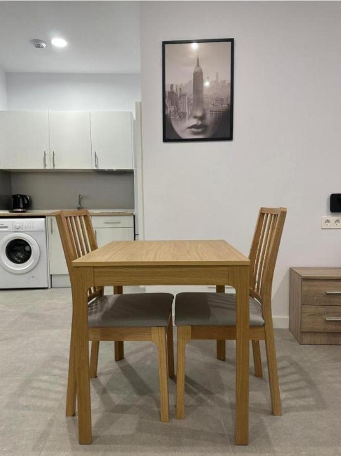 Estupendo Piso A 5 Min De La Estacion De Bus Y Tren Maria Zambrano Apartment มาลากา ภายนอก รูปภาพ