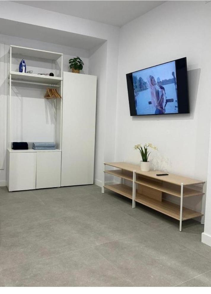 Estupendo Piso A 5 Min De La Estacion De Bus Y Tren Maria Zambrano Apartment มาลากา ภายนอก รูปภาพ