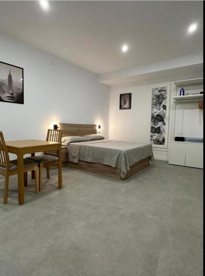 Estupendo Piso A 5 Min De La Estacion De Bus Y Tren Maria Zambrano Apartment มาลากา ภายนอก รูปภาพ
